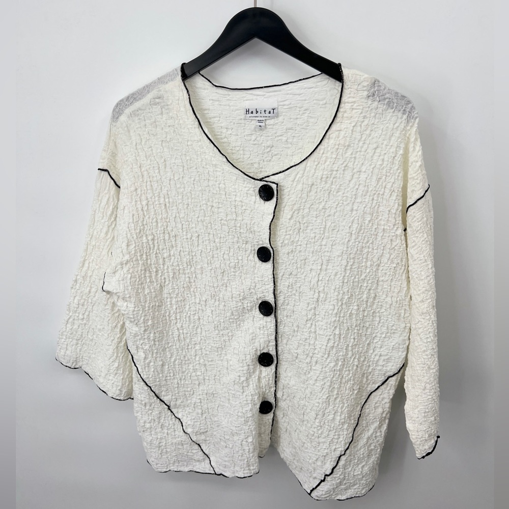 HABITAT Clothes to Live By-Crinkle Fabric Buttoned White Blouse Size XL